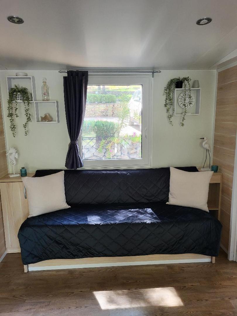 Mobilheim Andrea Wunderschoene Ferienwohnung Direkt Am Meer Jezera Exterior foto